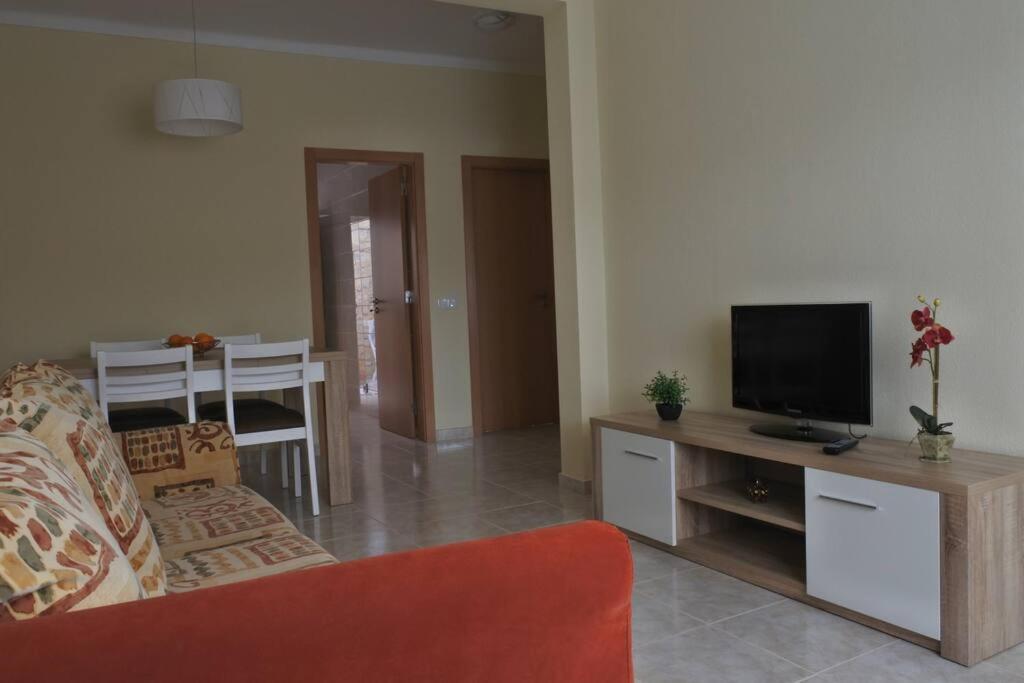 Apartment In The Center Of Carvoeiro With Terrace Bagian luar foto